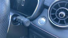 MG Hs 1.5 T-GDI Exclusive 5dr DCT Petrol Hatchback